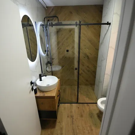 Cristal Palace 003 Apartment *